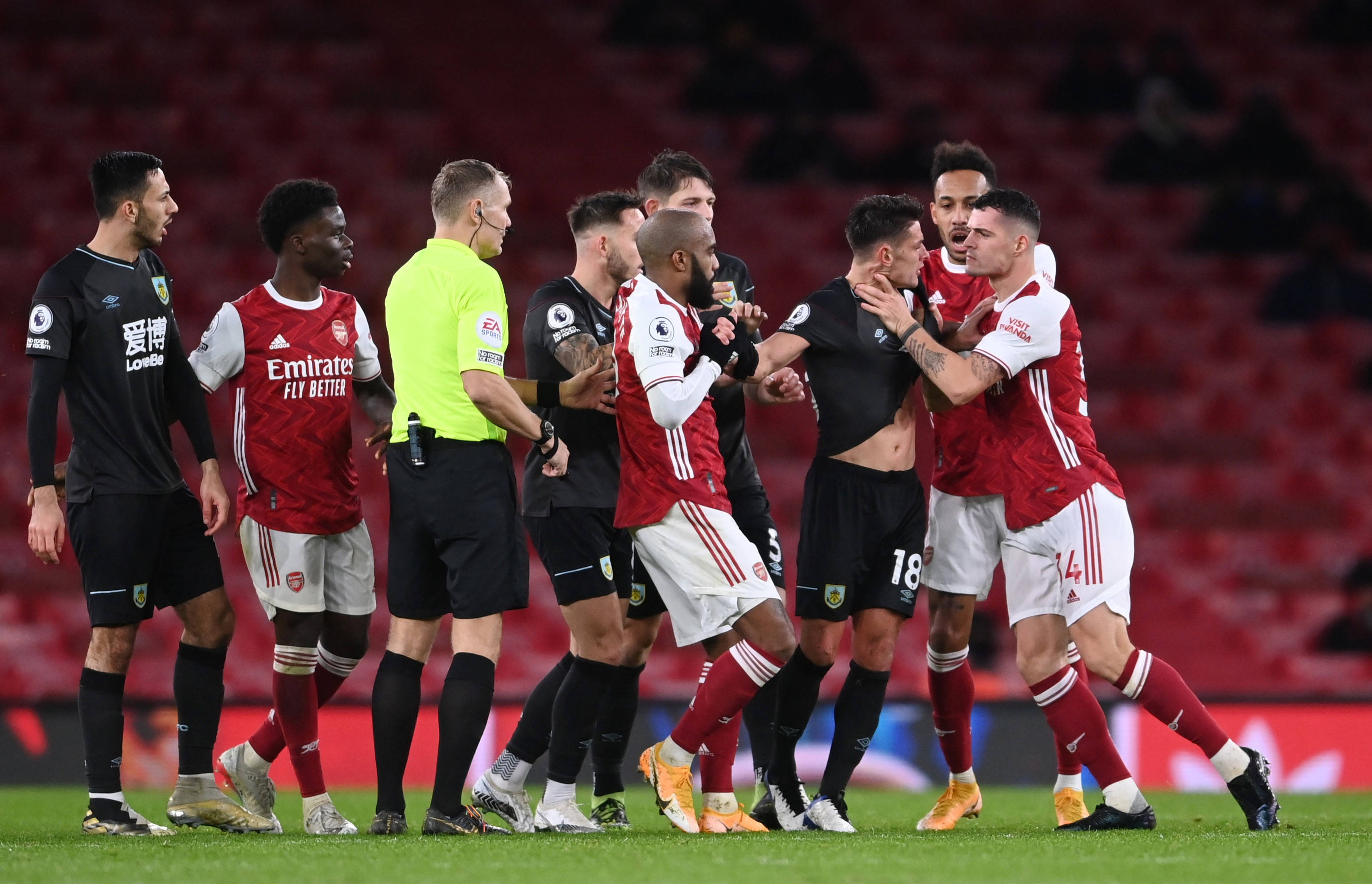 又提升了球 又提升了球